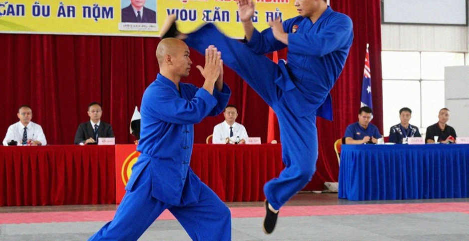 Raoni Barcelos xuất viện sau biến cố sức khỏe: tuổi 39, hiệp năm và khoảng trống dữ liệu