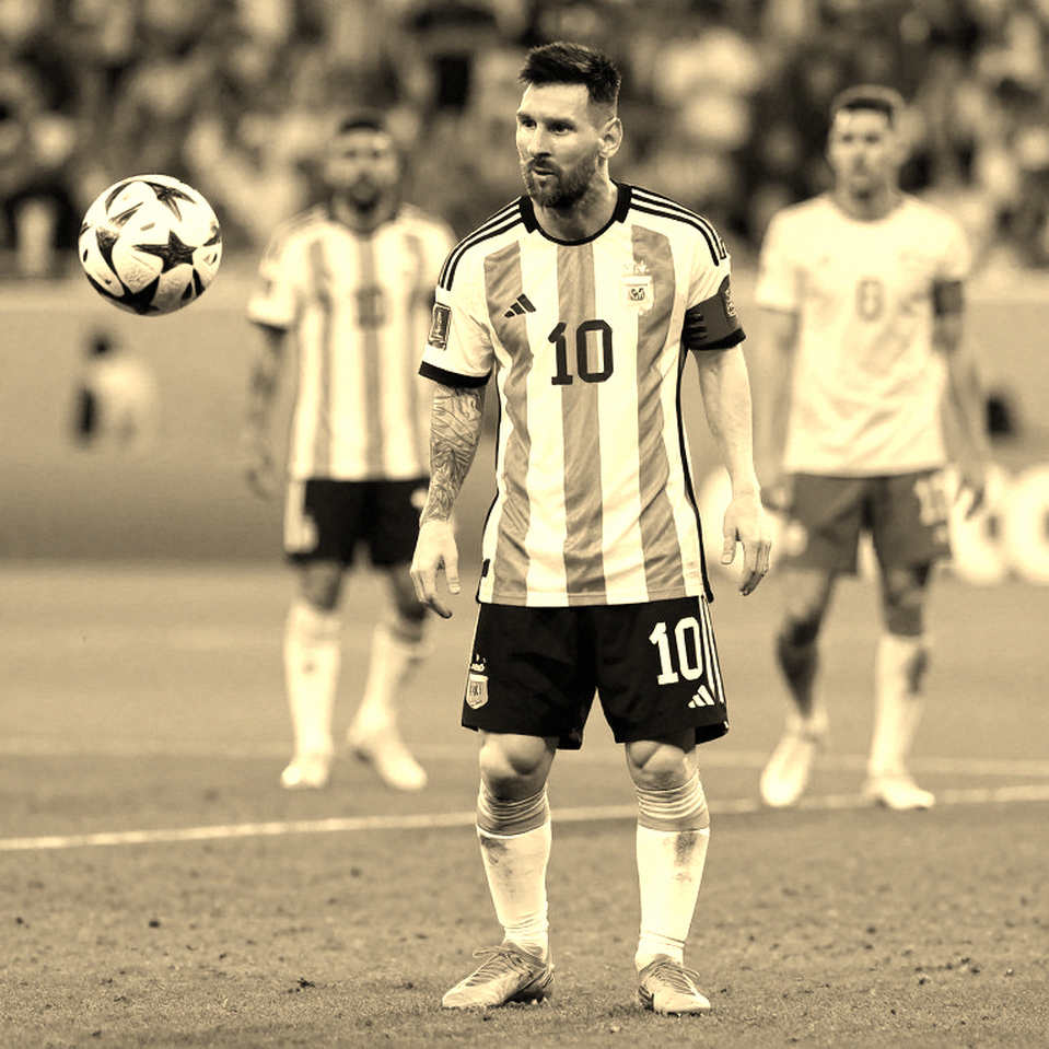 Seven Rows of Statistics, Eleven Claims: How Vietnamese Football Analysis Fills Its Own Void Seven Rows of Statistics, Eleven Claims: How Vietnamese Football Analysis Fills Its Own Void