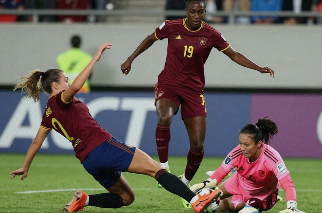 Japan's Win Over Venezuela and Nippon TV's Funny 'Mini Data': When Player Promotion Becomes a Social Media Craze Japan's Win Over Venezuela and Nippon TV's Funny 'Mini Data': When Player Promotion Becomes a Social Media Craze