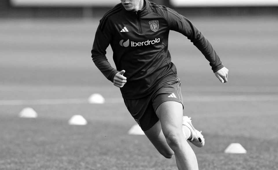 Chicharito, Luis Miguel and the 2027 Tour: The Brand Gamble of a Forward in the Twilight of His Career
