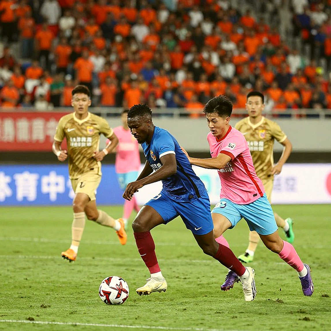 Từ tấm bảng 2 phút đến 7 phút bù giờ: Trận Indonesia 9-2 Bangladesh và câu hỏi về sự minh bạch