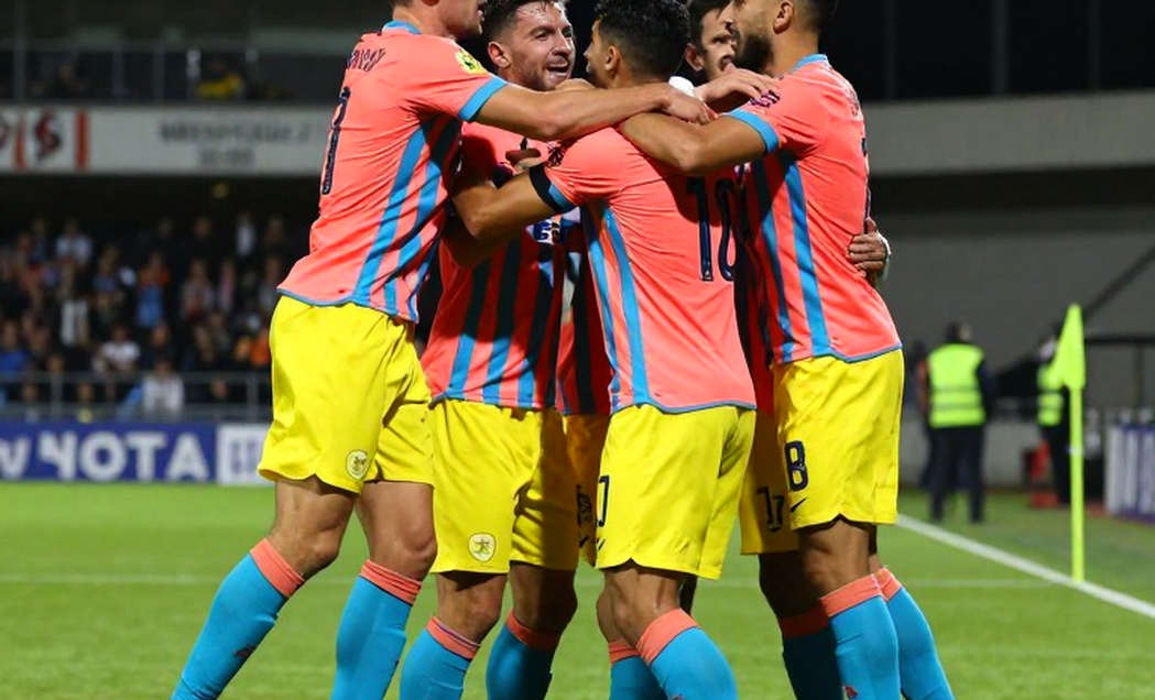 Chuyển nhượng Việt – Nhật: Đọc lại làn sóng cầu thủ Việt sang J-League bằng ba lớp hợp đồng