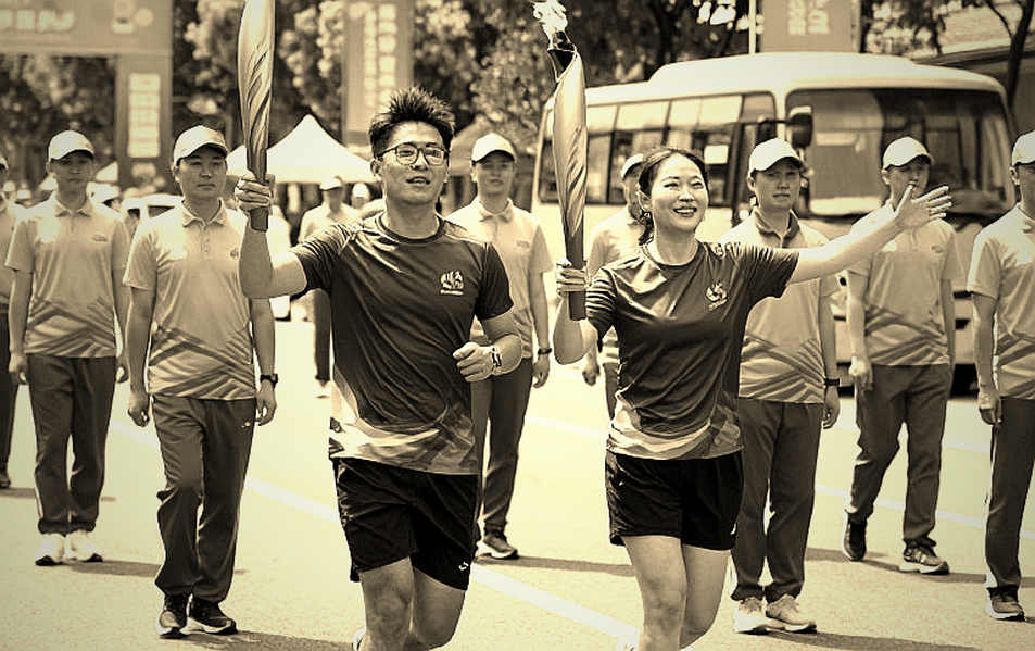 Lê Giang Patrik: người gác đền học lại tên mình ở tuổi 34 Lê Giang Patrik: người gác đền học lại tên mình ở tuổi 34
