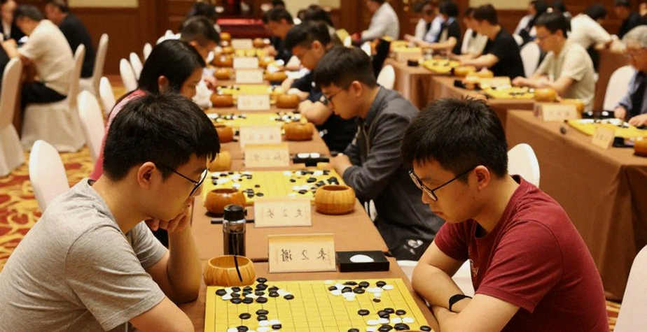 Cuộc chiến giành tác giả: Khi ván cờ được quyết định ngoài bàn đấu