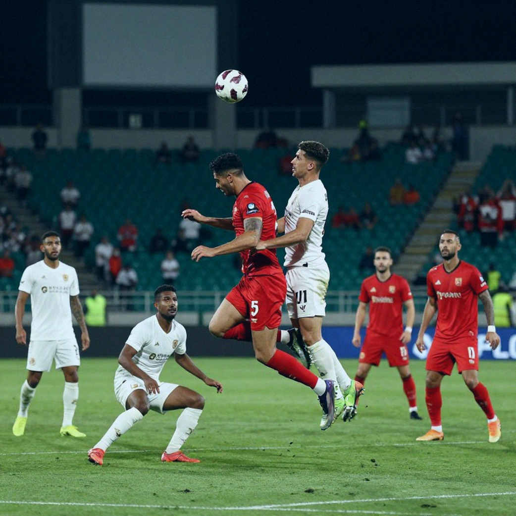Luis Díaz, Bayern Munich and the 60-Game Equation: When the Legs Send the Bill Before the Head Does Luis Díaz, Bayern Munich and the 60-Game Equation: When the Legs Send the Bill Before the Head Does
