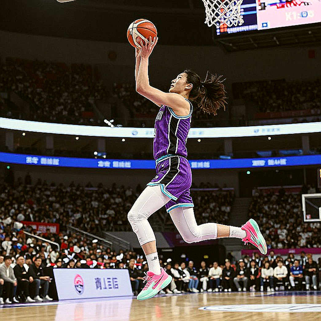 Valencia Basket 4-0 EuroLeague: Khi hệ thống thắng cả ngôi sao