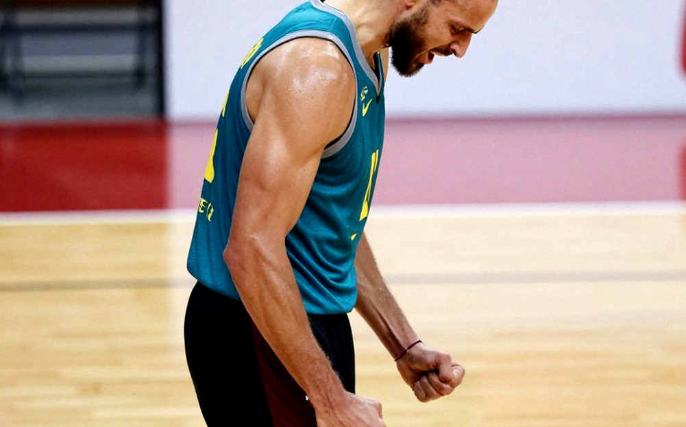 EuroLeague: Khi Zvezda giữ Dubai ở 58 điểm và Maccabi thắng bằng bốn tay ném