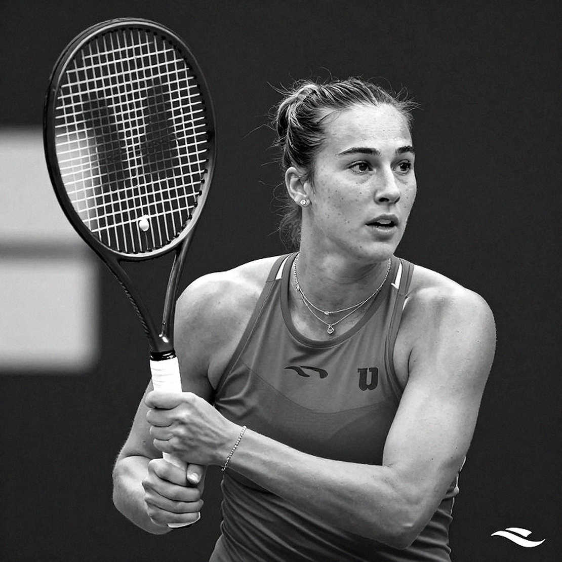 Singapore: Fernandez Beats Andreeva on 11 Fewer Errors — and a Surface Profile That Called It First Singapore: Fernandez Beats Andreeva on 11 Fewer Errors — and a Surface Profile That Called It First