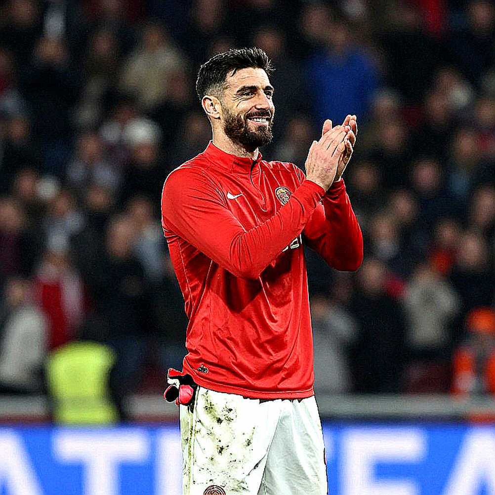 Porto and Chris Smalling: The Free Transfer Behind the Primeira Liga Title Race Porto and Chris Smalling: The Free Transfer Behind the Primeira Liga Title Race