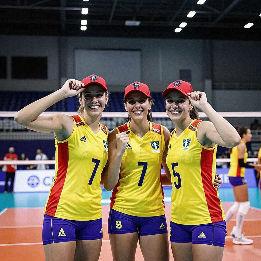 Suhl giành Supercup đầu tiên: Bản thiết kế của những điểm số cuối set
