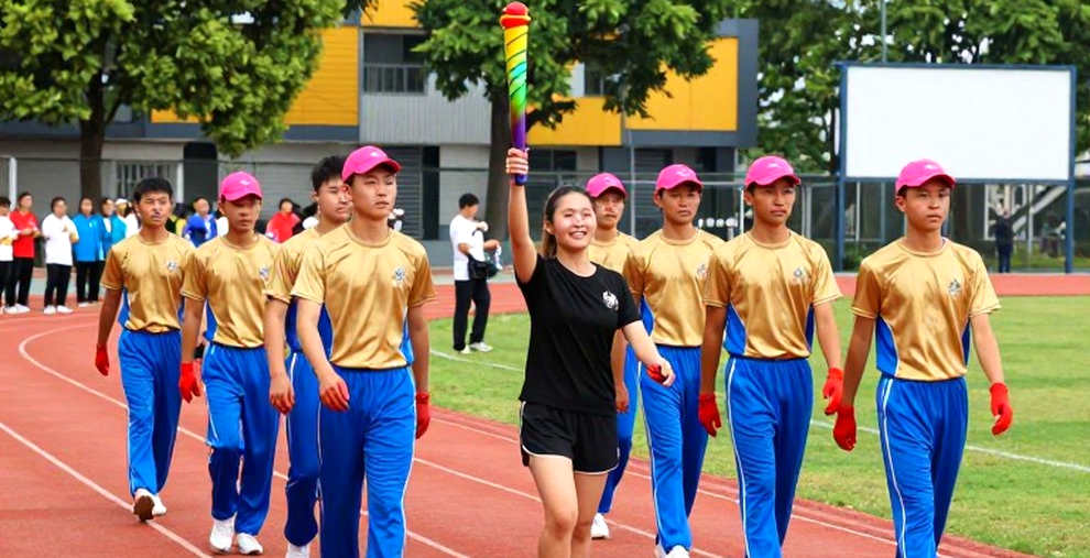 Bóng Đá Việt Nam Và Bài Toán Dữ Liệu: Khi Cả Nền Bóng Đá Chơi Theo Một Thuật Toán Sai