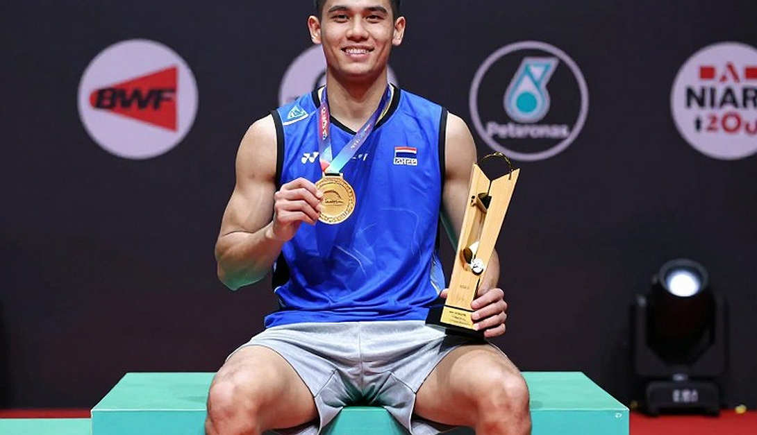 Pha cầu 122 giây ở Aichi-Nagoya: PV Sindhu thắng ván một 21-11 rồi thua ngược Chen Yufei