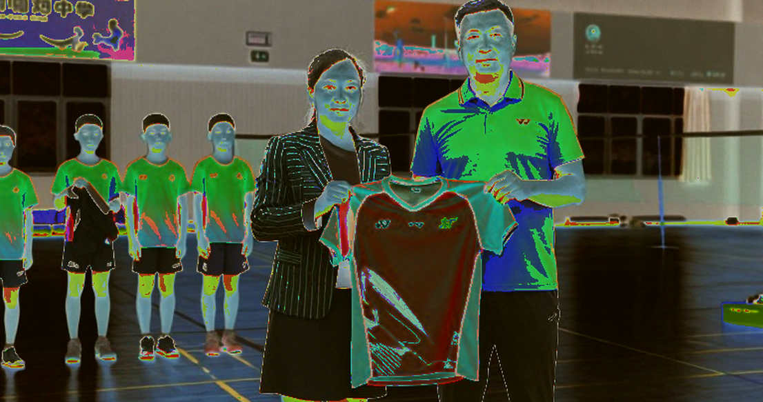 Alwi Farhan tập cùng Kento Momota ở Tokyo: giá trị nằm ở những pha cầu dài trước Á vận hội 2026