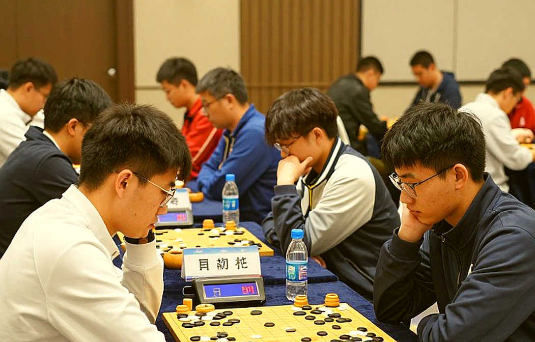 Phòng thủ Scandinavia 1...d5: một giờ học khai cuộc và cái bẫy của lời xác nhận mang tên Magnus Carlsen Phòng thủ Scandinavia 1...d5: một giờ học khai cuộc và cái bẫy của lời xác nhận mang tên Magnus Carlsen